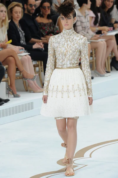 Look 39